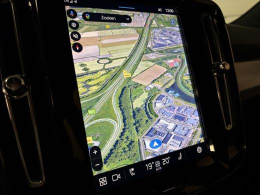 Volvo  XC40 B4 Plus Dark Trekhaak | Harman Kardon | Bestuurdersstoel elektrisch geheugen | Stoel en Stuurwiel... ActivLease financial lease