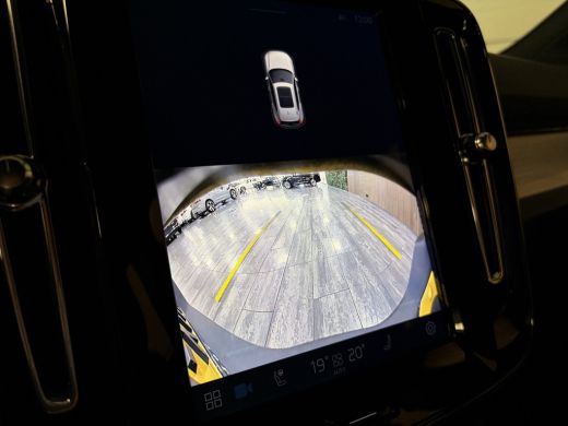 Volvo  XC40 B4 Plus Dark Trekhaak | Harman Kardon | Bestuurdersstoel elektrisch geheugen | Stoel en Stuurwiel... ActivLease financial lease