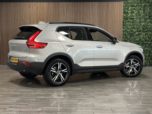 Volvo  XC40 B4 Plus Dark Trekhaak | Harman Kardon | Bestuurdersstoel elektrisch geheugen | Stoel en Stuurwiel... ActivLease financial lease