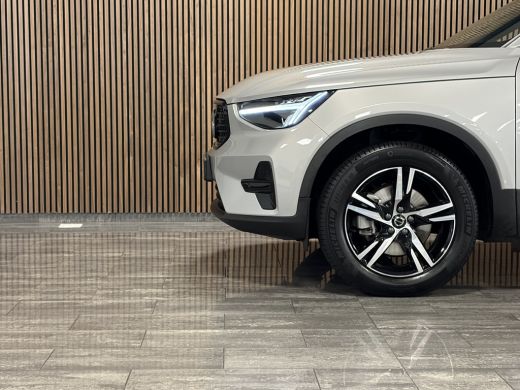 Volvo  XC40 B4 Plus Dark Trekhaak | Harman Kardon | Bestuurdersstoel elektrisch geheugen | Stoel en Stuurwiel... ActivLease financial lease