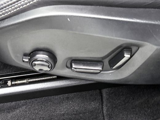 Volvo  XC60 2.0 T6 250KW AWD hybrid Inscription / Panoramadak / Trekhaak / Leder lux./Stuur-Stoelverw / Pdc+c... ActivLease financial lease