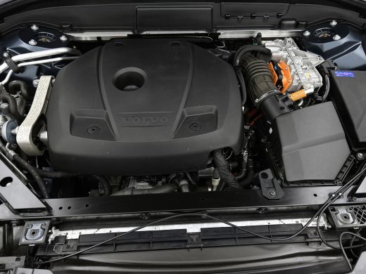 Volvo  XC60 2.0 T6 250KW AWD hybrid Inscription / Panoramadak / Trekhaak / Leder lux./Stuur-Stoelverw / Pdc+c... ActivLease financial lease