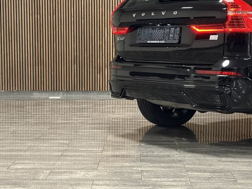 Volvo  XC60 T6 AWD Recharge Ultimate Dark Head-Up Display | Harman Kardon | Adaptieve Cruise Control | Stoelv... ActivLease financial lease