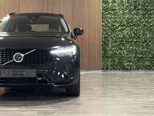 Volvo  XC60 T6 AWD Recharge Ultimate Dark Head-Up Display | Harman Kardon | Adaptieve Cruise Control | Stoelv... ActivLease financial lease