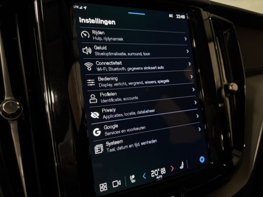 Volvo  XC60 T6 AWD Recharge Ultimate Dark Head-Up Display | Harman Kardon | Adaptieve Cruise Control | Stoelv... ActivLease financial lease