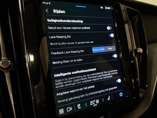 Volvo  XC60 T6 AWD Recharge Ultimate Dark Head-Up Display | Harman Kardon | Adaptieve Cruise Control | Stoelv... ActivLease financial lease