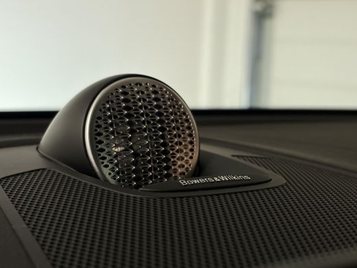 Volvo  XC60 T6 AWD Recharge Ultra Dark Vol! | Bowers & Wilkins | Luchtvering | 360&deg; Camera | Head-Up Display ... ActivLease financial lease