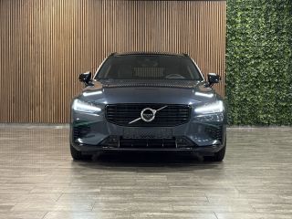 Volvo  V60 T6 AWD Recharge R-Design | Vol! | Schuifdak | Trekhaak | Stoelventilatie | FOUR-C Onderstel* | 36...
