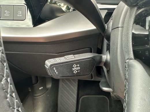 Audi A3 Sportback 30 TFSI Business edition Automaat/VTcockpit/Trekhaak/Led/Cruise/PDC ActivLease financial lease