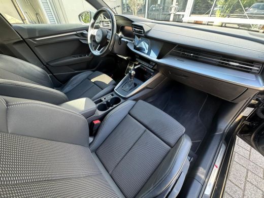 Audi A3 Sportback 30 TFSI edition one LED/Virtual/Sportstoelen/Clima/Navi/Cruise ActivLease financial lease