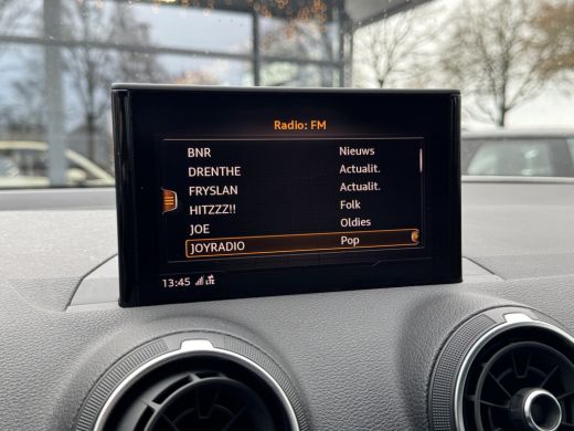 Audi Q2 30 TFSI epic Navigatie/Climate control/Cruise/LM-Velgen/Audio ActivLease financial lease