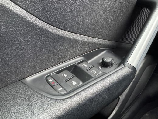 Audi Q2 30 TFSI epic Navigatie/Climate control/Cruise/LM-Velgen/Audio ActivLease financial lease