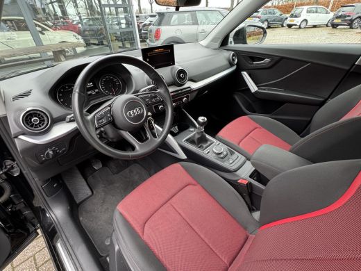 Audi Q2 30 TFSI epic Navigatie/Climate control/Cruise/LM-Velgen/Audio ActivLease financial lease