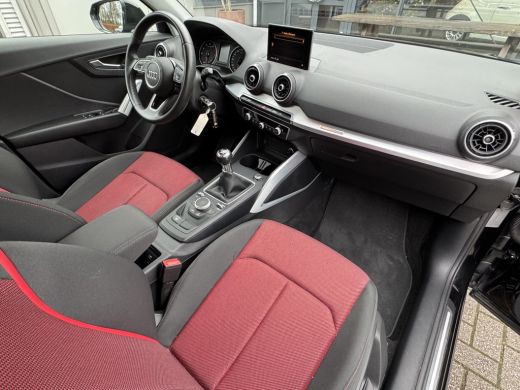 Audi Q2 30 TFSI epic Navigatie/Climate control/Cruise/LM-Velgen/Audio ActivLease financial lease