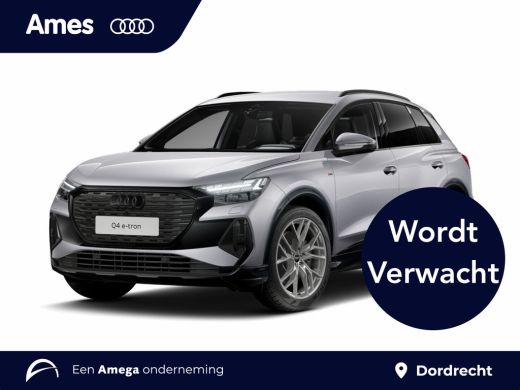 Audi Q4 e-tron 45 S Edition 82 kWh | Achteruitrijcamera | Optiekzwart | 286 pk