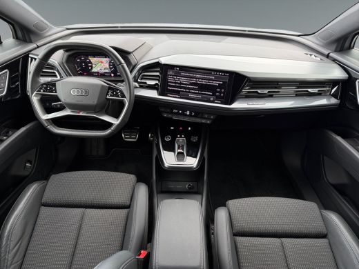 Audi Q4 e-tron 45 S Edition 82 kWh 286pk Achteruitrijcamera | Optiekzwart | Elektrisch bedienbare achterklep ActivLease financial lease