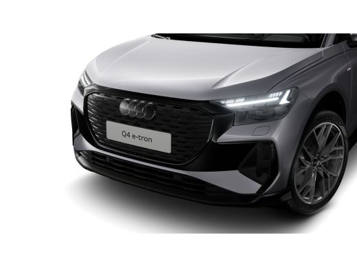 Audi Q4 e-tron 45 S Edition 82 kWh | Achteruitrijcamera | Optiekzwart | 286 pk ActivLease financial lease