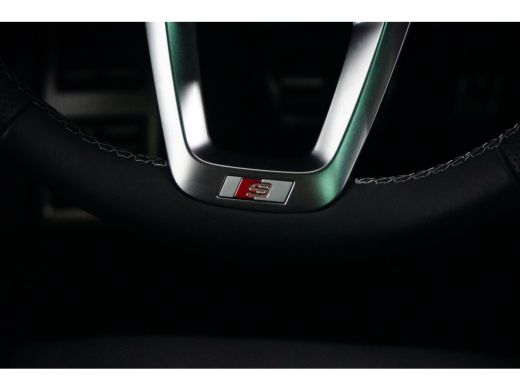 Audi Q8 60 TFSI e quattro Pro Line S Competition 462Pk | Trekhaak | Supersportstoelen incl. ventilatie & ... ActivLease financial lease