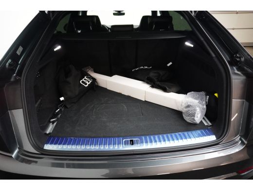 Audi Q8 60 TFSI e quattro Pro Line S Competition 462Pk | Trekhaak | Supersportstoelen incl. ventilatie & ... ActivLease financial lease