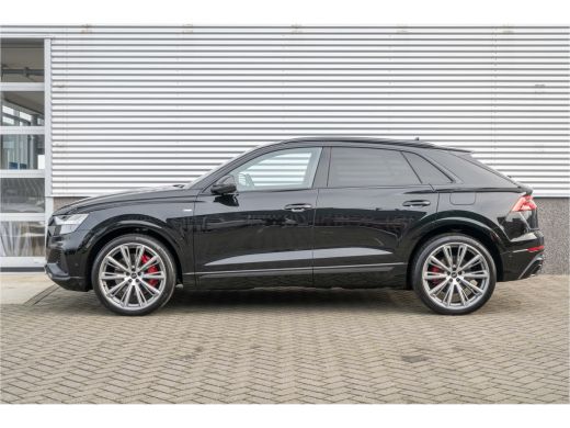 Audi Q8 60 TFSI e quattro Pro Line S Competition | Alarm klasse 3 | Assistentie pakket Parking | Carbon e... ActivLease financial lease