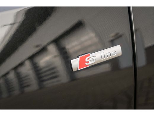 Audi Q8 60 TFSI e quattro Pro Line S Competition | Alarm klasse 3 | Assistentie pakket Parking | Carbon e... ActivLease financial lease