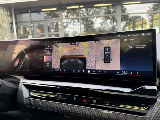 BMW 5 Serie Touring 540d xDrive FULL OPTION Leer/Pano/Camera/Trekhaak/ 21 inch ActivLease financial lease