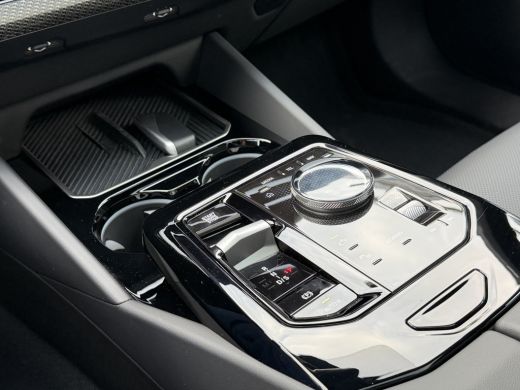 BMW 5 Serie Touring 540d xDrive M-Sport FULL OPTION Leer/Pano/Camera/Trekhaak/ 21 inch ActivLease financial lease