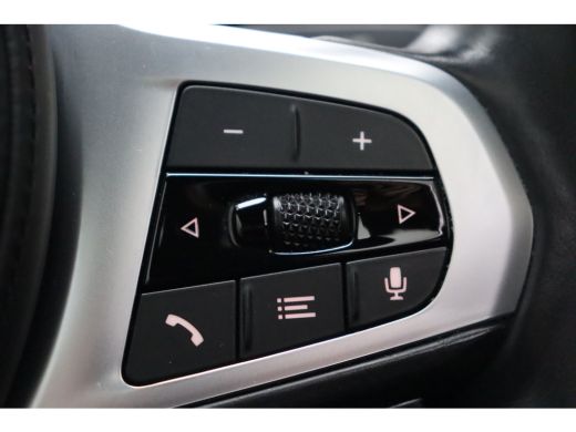 BMW i4 eDrive40 High Executive M Sport / Schuif-kanteldak / Trekhaak / Laserlight / Achteruitrijcamera /... ActivLease financial lease