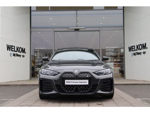 BMW i4 eDrive40 High Executive M Sport / Schuif-kanteldak / Trekhaak / Laserlight / Achteruitrijcamera /... ActivLease financial lease