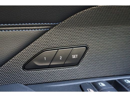 BMW i4 M50 High Executive / Sportstoelen / M Adaptief onderstel / Laserlight / Parking Assistant Plus / ... ActivLease financial lease