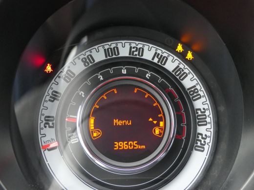 Fiat 500 1.0 Hybrid Cult | Parkeersensoren | Airco | Elektrisch Pakket | DAB Radio ActivLease financial lease