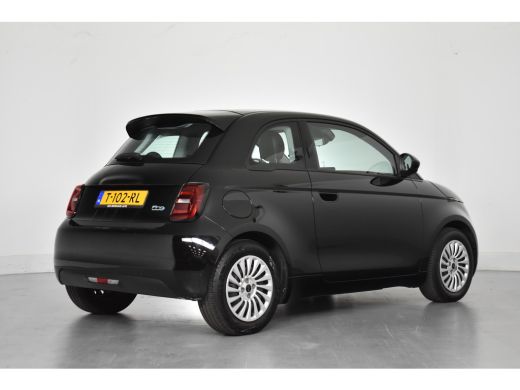 Fiat 500 Urban 42 kWh | 1e Eigenaar! | Navi By App | Clima | Cruise Control | DAB | Elektrische Ramen ActivLease financial lease
