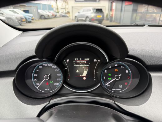 Fiat 500X 130pk Hybrid (Camera - LED - Navigatie via APP - Parkeersensoren V+A - Automatische Airco - 17") ActivLease financial lease