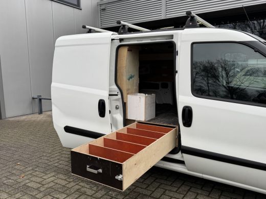 Fiat Dobl&ograve; Cargo 1.3 MJ L1H1 SX Trekhaak/Airco/Navigatie/PDC/Weinig KM! APK 24-02-2027 ActivLease financial lease