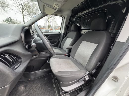 Fiat Dobl&ograve; Cargo 1.3 MJ L1H1 SX Trekhaak/Airco/Navigatie/PDC/Weinig KM! ActivLease financial lease