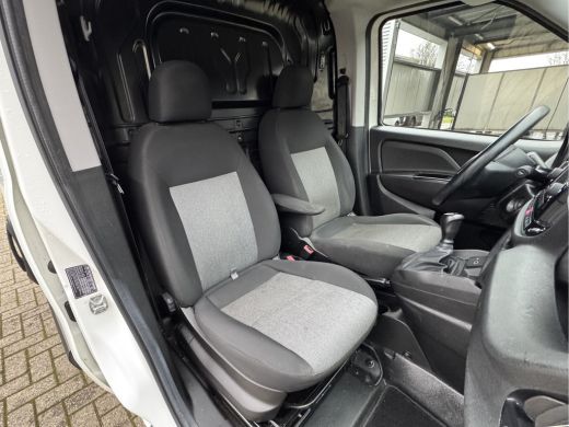 Fiat Dobl&ograve; Cargo 1.3 MJ L1H1 SX Trekhaak/Airco/Navigatie/PDC/Weinig KM! ActivLease financial lease