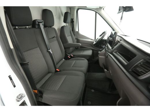 Ford E-Transit L3H2 Trend 89 kWh | 4,25 T + B-Rijbewijs | SOH 96% | Snelladen | Airco | Camera | Cruise | 3-Zits... ActivLease financial lease