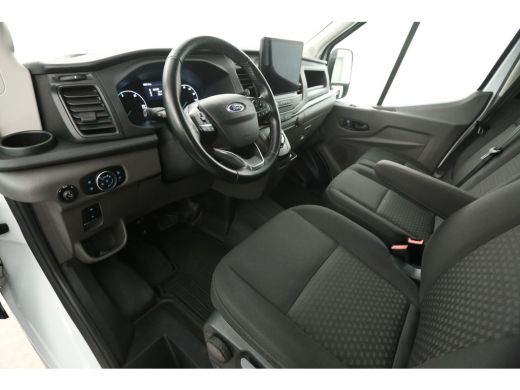 Ford E-Transit L3H2 Trend 89 kWh | 4,25 T + B-Rijbewijs | SOH 96% | Snelladen | Airco | Camera | Cruise | 3-Zits... ActivLease financial lease