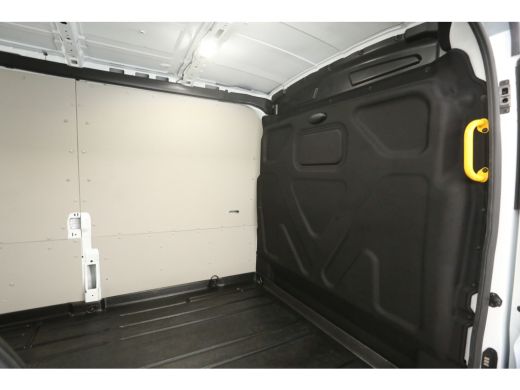 Ford E-Transit L3H2 Trend 89 kWh | 4,25 T + B-Rijbewijs | SOH 96% | Snelladen | Airco | Camera | Cruise | 3-Zits... ActivLease financial lease