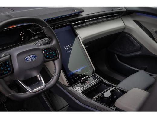 Ford Explorer Premium Extended Range RWD 77 kWh Trekhaak | Cruise adaptief | Geheugen Stoel L+R | Massage | Hea... ActivLease financial lease