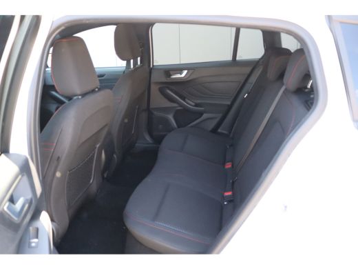 Ford Focus 125PK EcoB. Hybrid ST Line Gr.-Navi/Adapt.-cruise/Camera/Winter-pack ActivLease financial lease