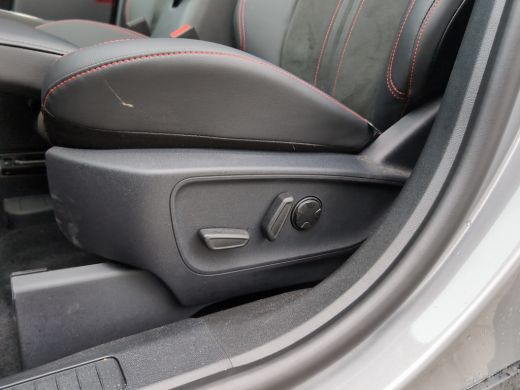 Ford Kuga 2.5 PHEV ST-Line X | Black Pack | Trekhaak | Head-Up | Pano | Adap. Cruise | Winter Pack ActivLease financial lease