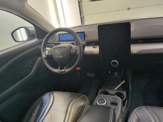 Ford Mustang Mach-E Mach-E Aut. 75 kWh Technology | Panorama | Leder | B&O Sound | 360 Camera | ActivLease financial lease