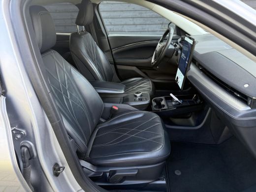 Ford Mustang Mach-E Mach-E Extended RWD 98 kWh |SOH 92.5%|incl,BTW|WLTP 610 km!! ActivLease financial lease