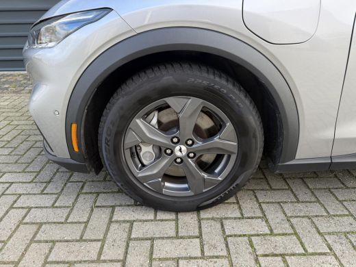 Ford Mustang Mach-E Mach-E Extended RWD 98 kWh |SOH 92.5%|incl,BTW|WLTP 610 km!! ActivLease financial lease