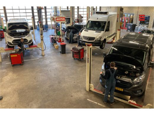 Ford Transit Connect 1.5 EcoBlue 100pk L2 Trend Koelwagen (Wordt verwacht) ActivLease financial lease