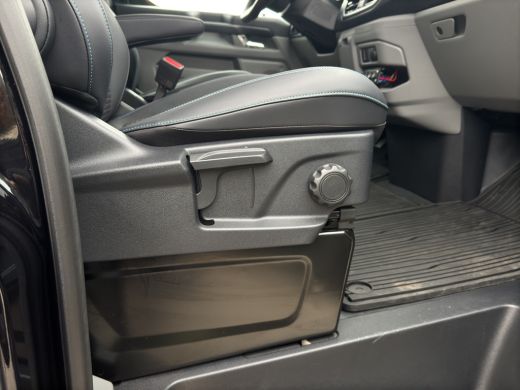 Ford Transit Custom 300 2.0 TDCI Sport Vol! | Trekhaak | 19 Inch LMV | Camera | ActivLease financial lease