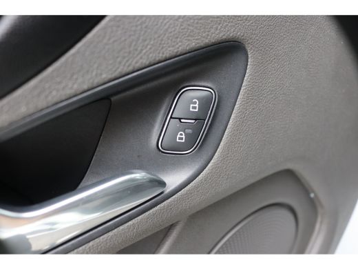 Ford Transit Custom 340 125PK EcoB. L1H1 PHEV Trend Winter-pack/Carplay-android/Camera+parkeerhulp ActivLease financial lease