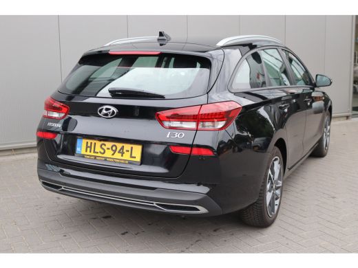 Hyundai i30 Wagon 160PK T-GDi Hybrid Automaat Comfort Navigatie/Camera/Parkeerhulp/Winter-pack ActivLease financial lease