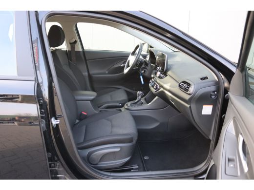 Hyundai i30 Wagon 160PK T-GDi Hybrid Automaat Comfort Navigatie/Camera/Parkeerhulp/Winter-pack ActivLease financial lease